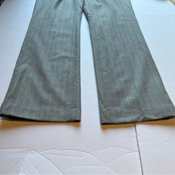 Banana Republic Women's Dress Pants Gray with fine white stripe Size 10 - Picture 8 of 9
